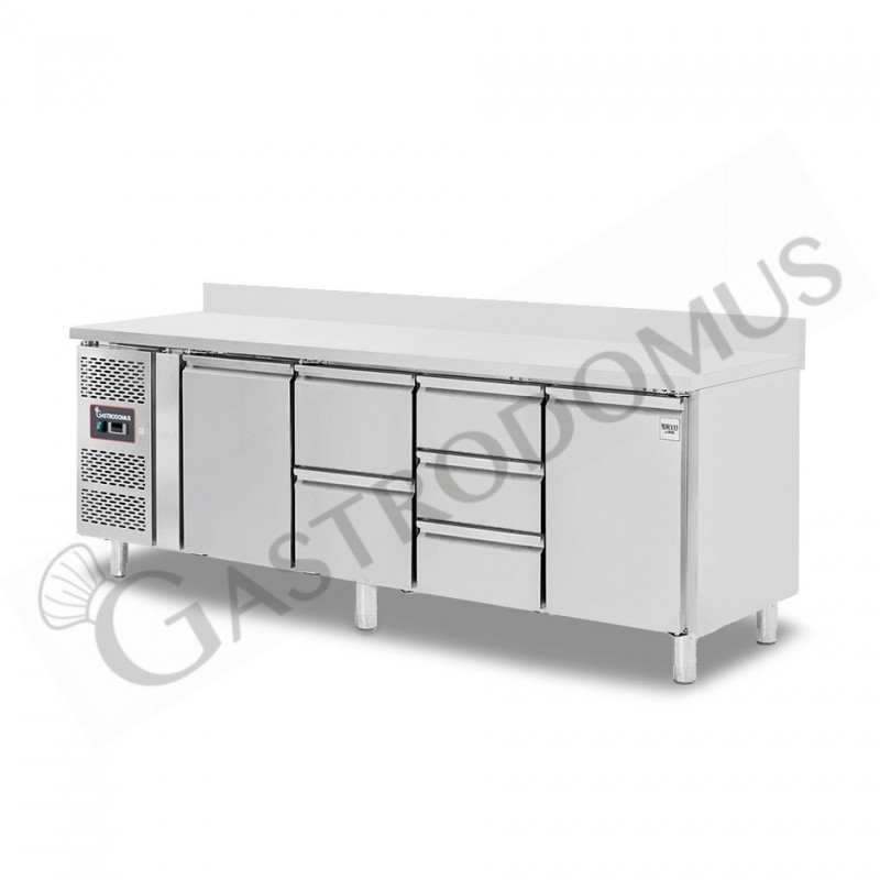 Tavolo refrigerato 5 cassetti 2 porte 700 mm -2°C/+8°C alzatina, motore a sinistra