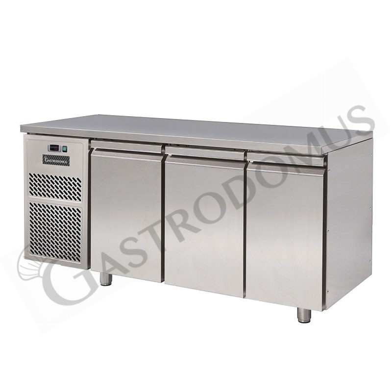 Tavolo Refrigerato motore a sinistra 3 porte Prof. 700 mm 0°C/+10°C classe energetica D